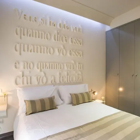 Santa Brigida 4* Nápoles
