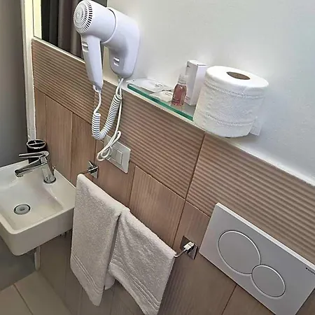 Hotel Santa Brigida 4*